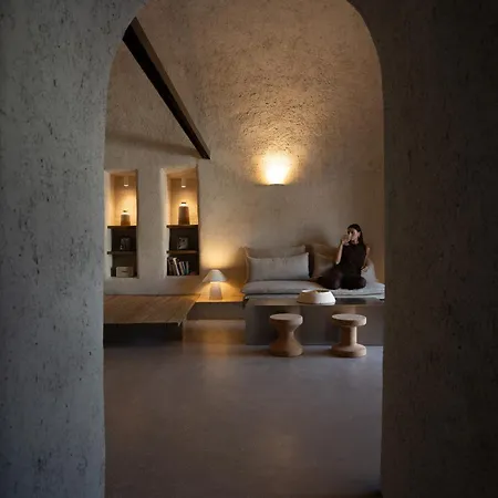 Kanava Cave Winery * Messaria (Santorini)