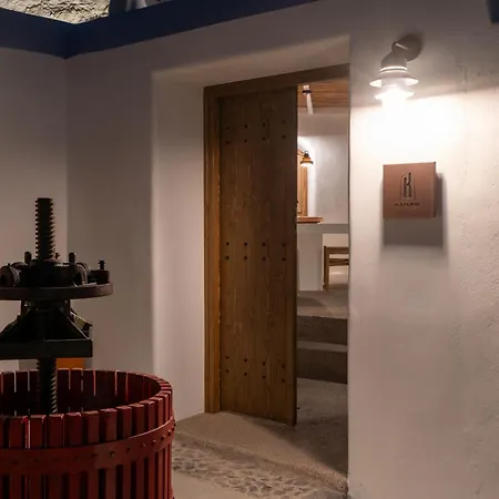 Kanava Cave Winery Villa Messaria (Santorini)