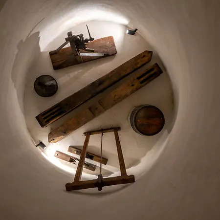 Kanava Cave Winery * Mesariá