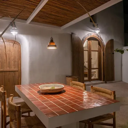 Kanava Cave Winery Villa Mesaria
